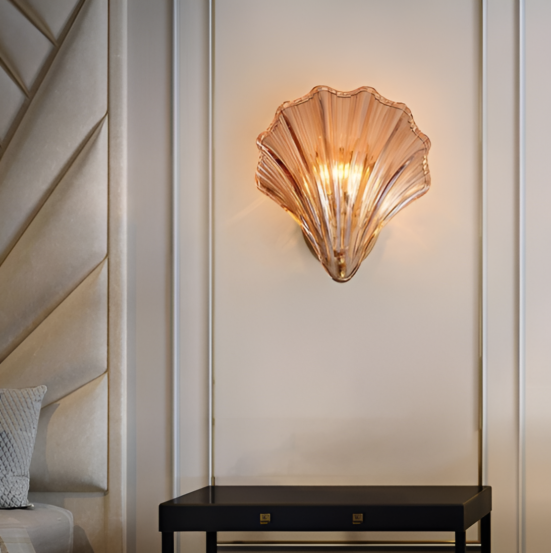 ChicShell - Minimalistische Glasschalen-Wandleuchte mit Druckknopfschalter