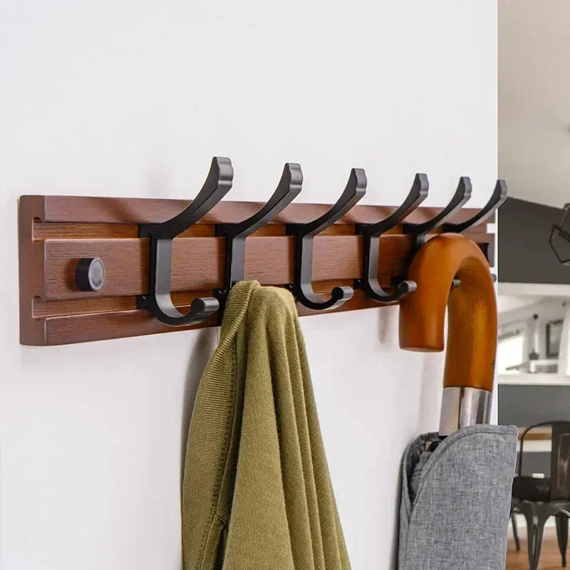 Verstellbare Wandgarderobe – Garderobe aus Bambus