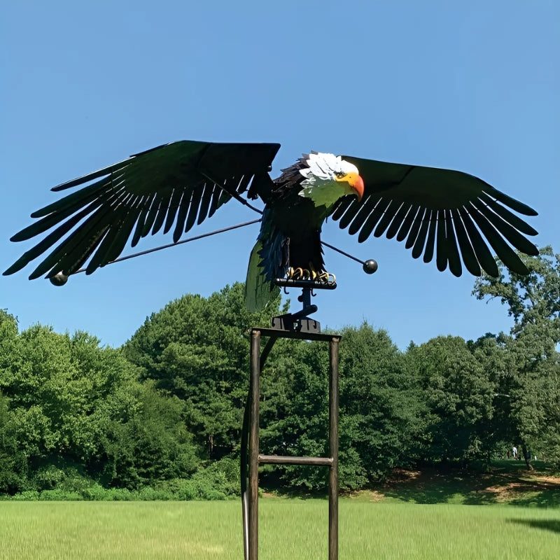 Adler™ - Elegantes schmiedeeisernes Windspiel Vogel