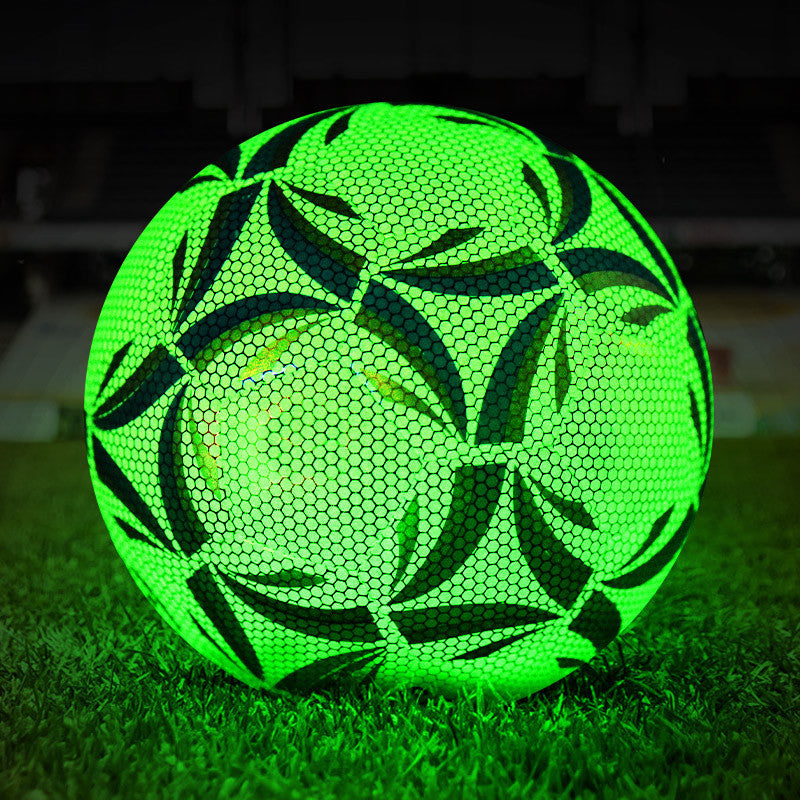 Moonlight™️ - Reflektierender Fußball