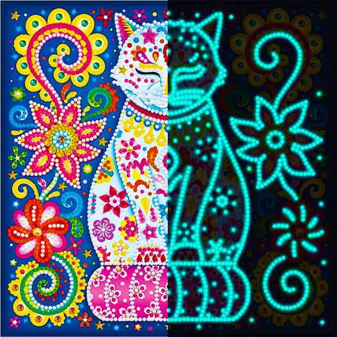 2+1 gratis! | Diamond Painting Nachtleuchtend - Katze mit Blumen