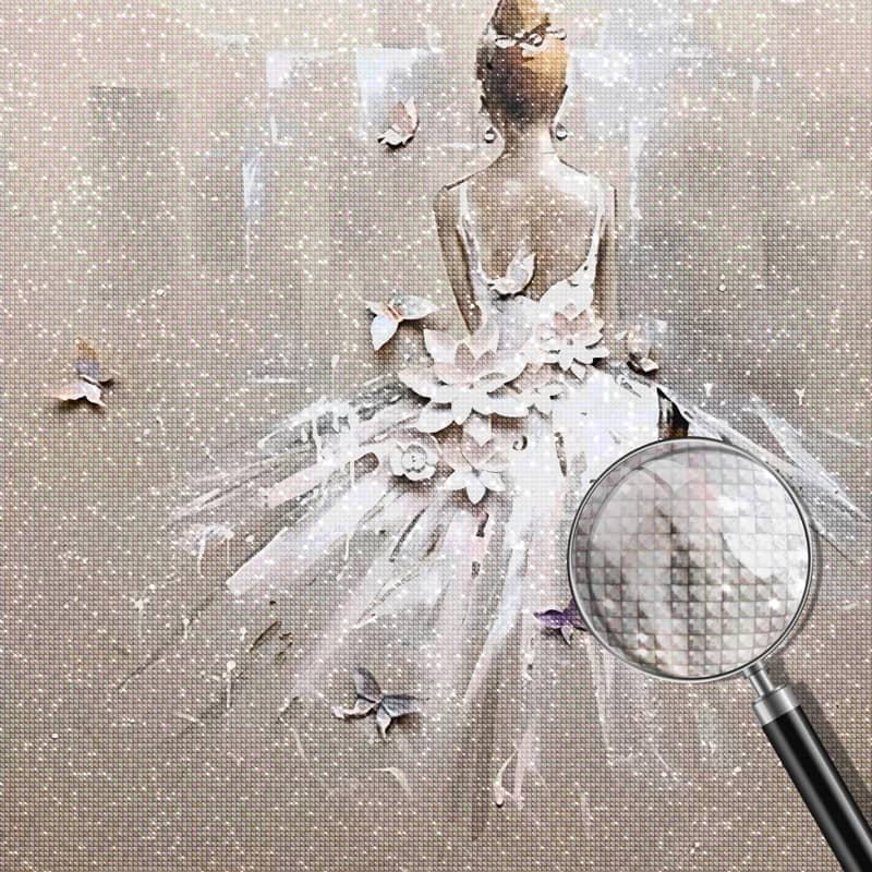 2+1 gratis! | Diamond Painting - Frau mit weißem Kleid, Schmetterlinge und Blumen