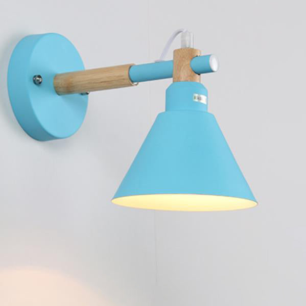 Nordic Macaron Eisen Trompetenförmige Holz 1-Licht Wandlampe