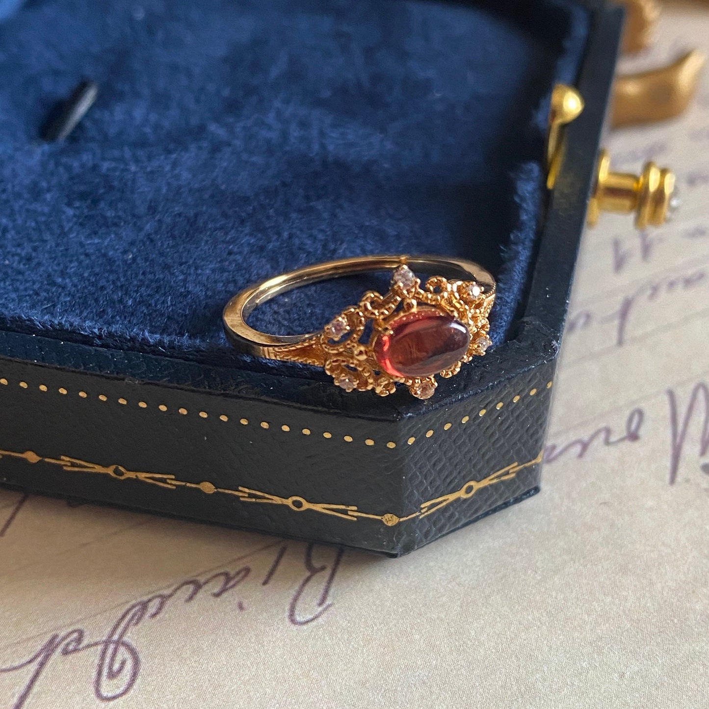 Passions Night Rose-Naturgranat-Ring