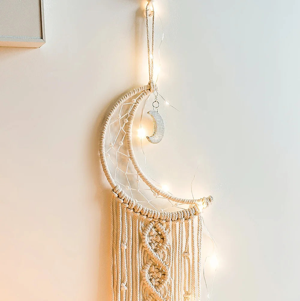 2+1 gratis! Makramee-Mond-Dekoration – Traumfänger im Boho-Stil für Ihre Wand - makramee