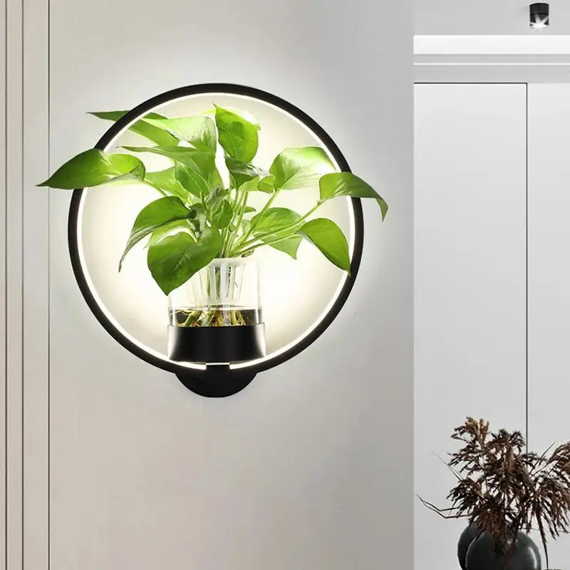 Lumora Pflanzen Wandlampe - Stilvolle Beleuchtung mit natürlicher Begrünung
