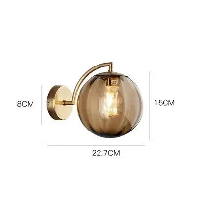 Moderne Wandleuchte aus gehärtetem Glas