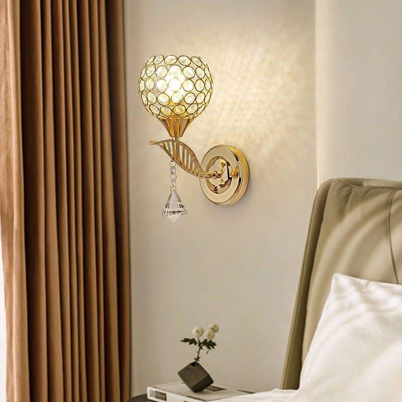 Zeitgenössische kreative Kristallkugel 1-Licht Wandleuchtenlampe für das Wohnzimmer