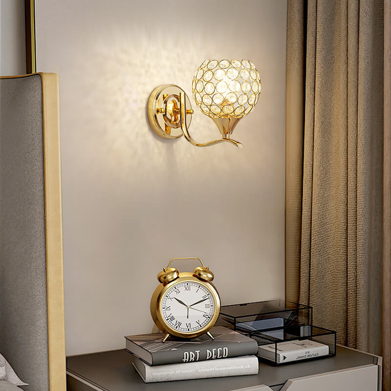 Zeitgenössische kreative Kristallkugel 1-Licht Wandleuchtenlampe für das Wohnzimmer