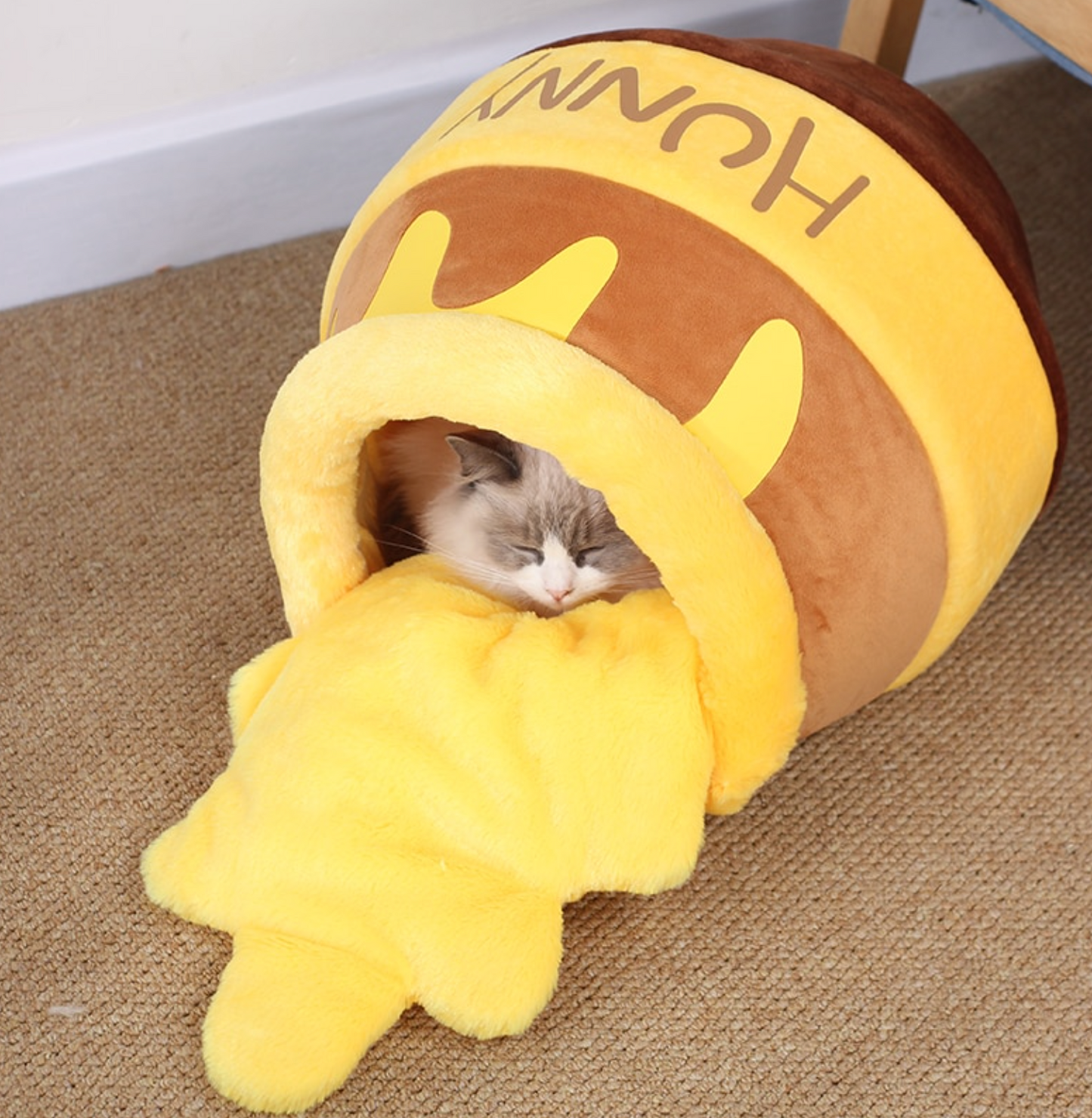 Honigglas-Katzenbett