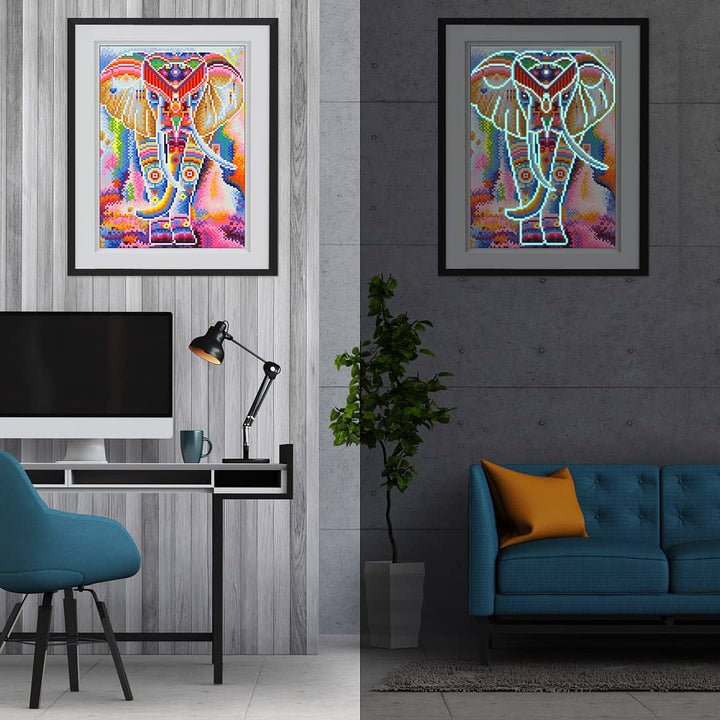 2+1 gratis! |  Diamond Painting Nachtleuchtend - Elefant läuft, Abstrakt