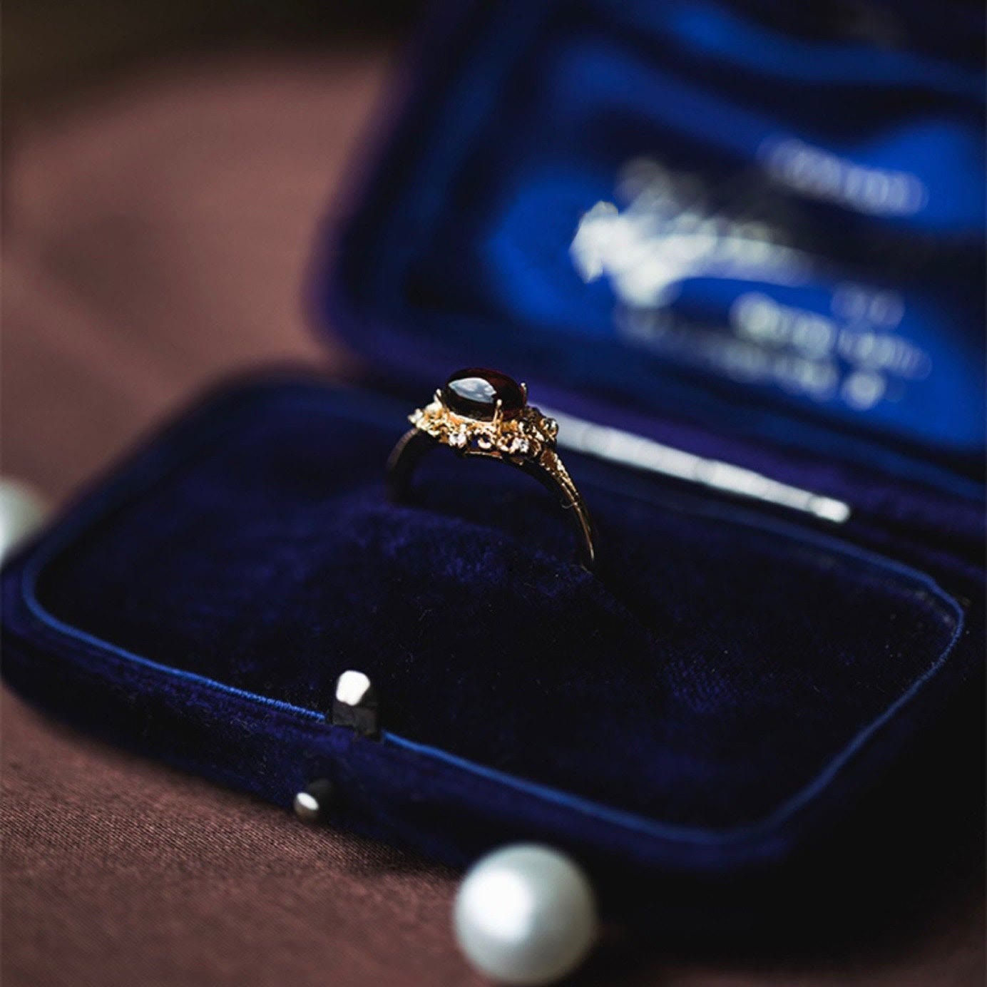 Passions Night Rose-Naturgranat-Ring